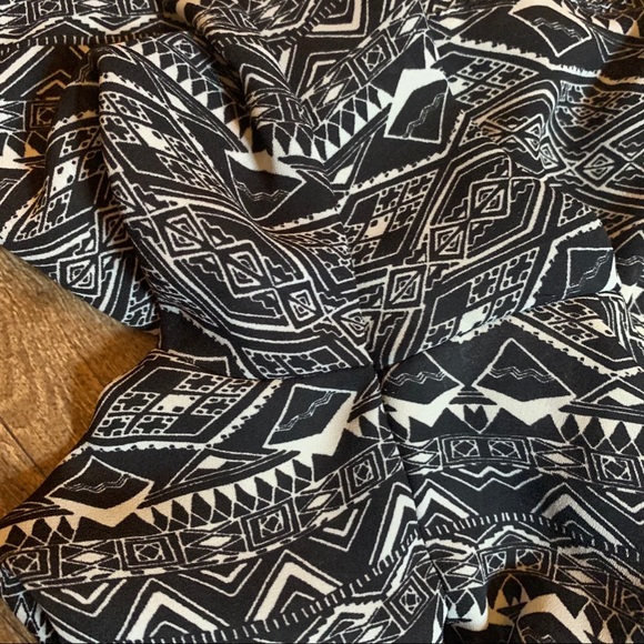 Aztec print blouse F3 - Picture 4 of 4